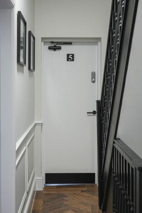 The Boot Rooms Anfield Liverpool Exteriör bild